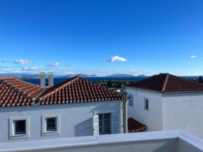 Spetses maisonette 2 bedrooms for 6 persons.